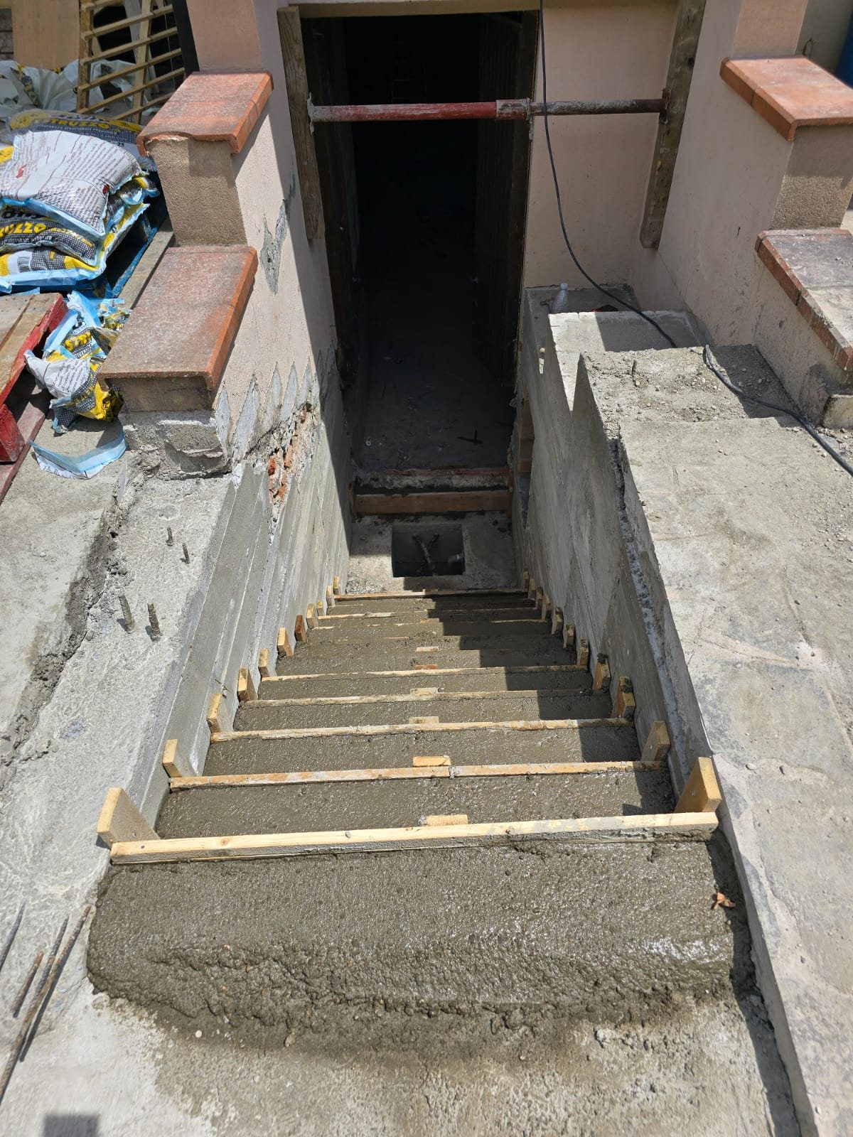 Villa residenziale con nuova taverna - foto 3