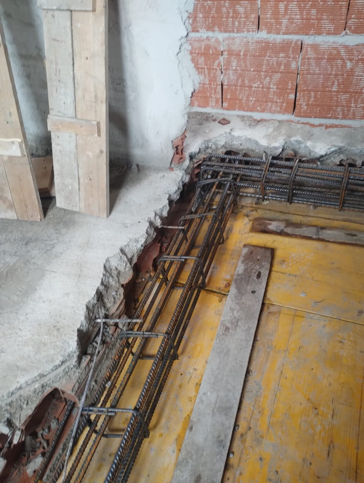 Villa residenziale con nuova taverna - foto 4